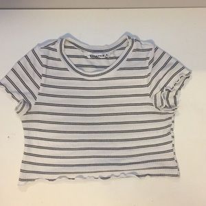 Cropped stretchy black and white top:)